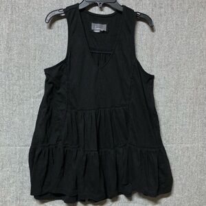Anthropologie Tiered Flowy Black Tank Top Size Medium V-Neck